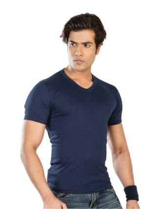 V NECK TEE